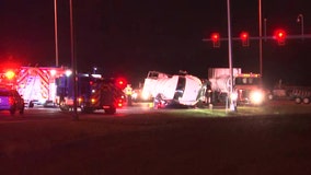 Southbound lanes of U.S. 301 closed for deadly crash in Bradenton