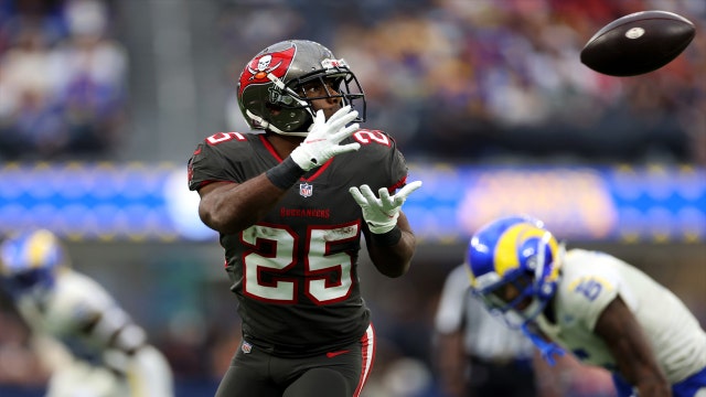 Rams' Stafford throws for 4 TDs, outduels Brady and Buccaneers