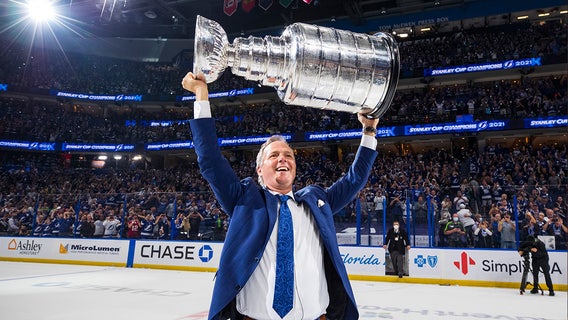 Tampa Bay Lightning’s Jon Cooper signs 3-year contract extension