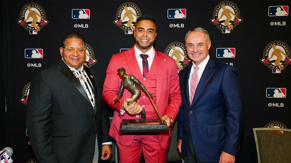 Nelson Cruz wins MLB’s Roberto Clemente Award for philanthropy