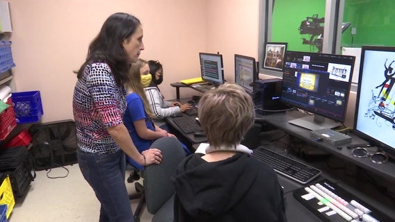 Manatee County voters to decide fate of referendum credited with higher teacher pay, expanded programs