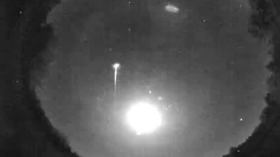 Orionid meteor trails over Midwest sky ahead of shower's peak
