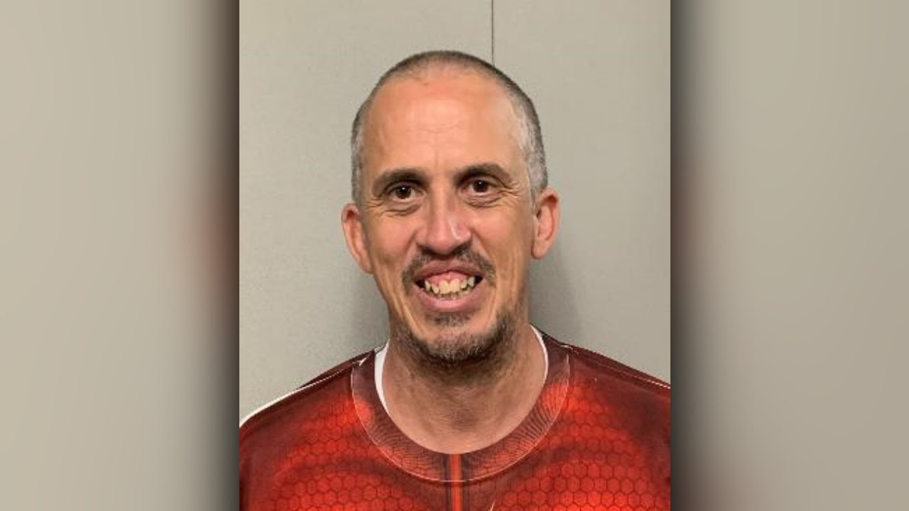 Registered sex offender arrested after exposing himself to trick-or-treaters, Utah police