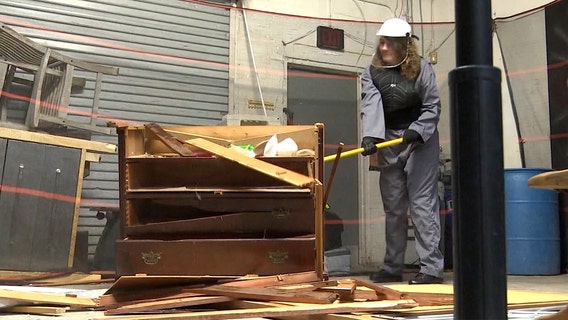 Clearwater rage room explores healing power of smashing