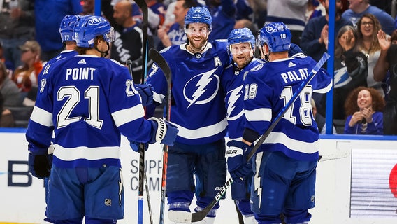 Vasilevskiy makes 25 saves, Lightning beat Islanders 4-1
