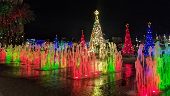 Tampa Riverwalk lights up for the holidays