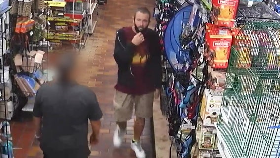 Police: Man walked off with endangered $3,800 macaw