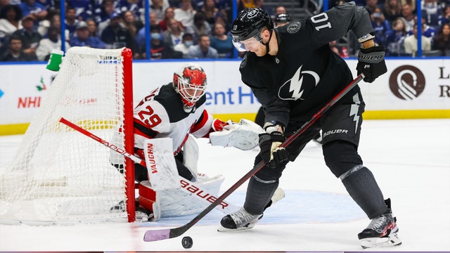 Devils score 4 times in third period to beat Tampa Bay Lightning 5-3