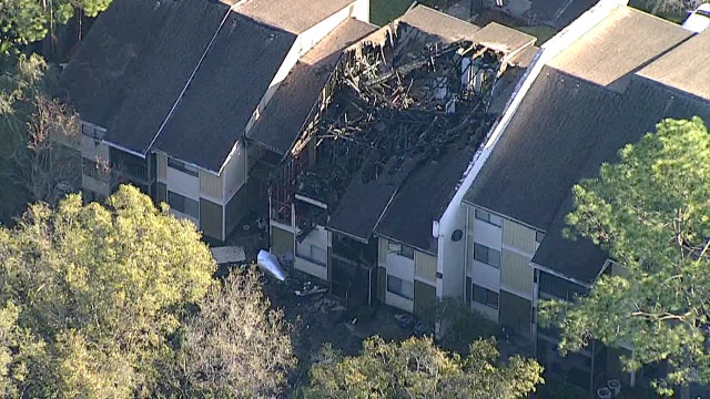 8 units damaged following Tampa apartment fire
