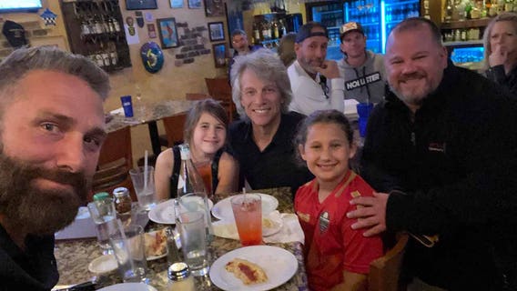 Bon Jovi visits New Port Richey restaurant, snaps photo with locals