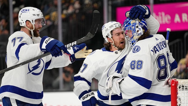Tampa Bay Lightning strike for 3 unanswered goals, top Vegas 4-3