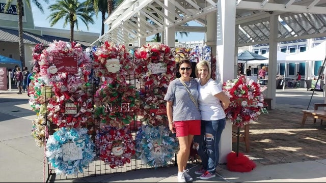 Longtime friends share passion for creating custom wreaths