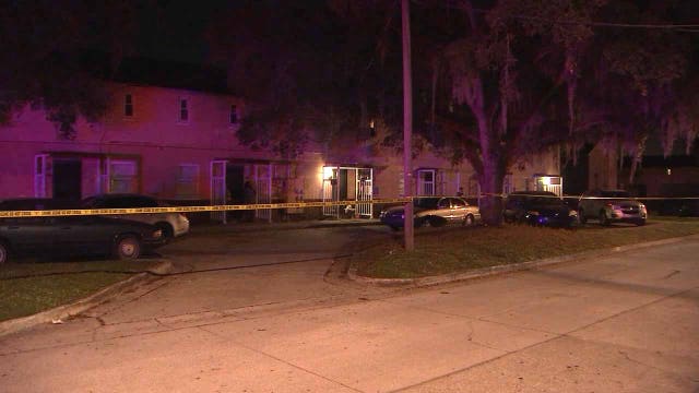 3 hospitalized following shooting at Robles Park