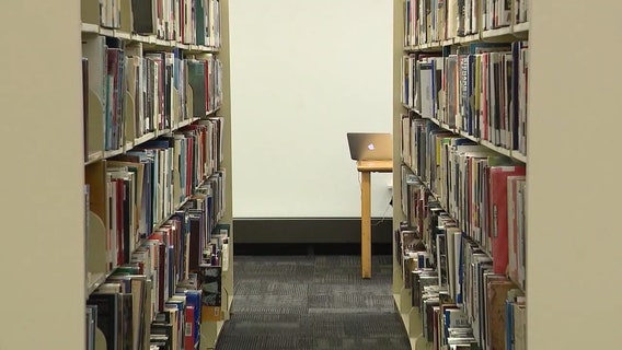 Florida bill would give parents control over library books, instructional material in elementary schools