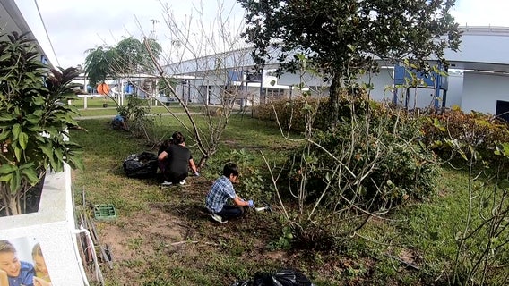 Community rallies around Brooksville school's campus beautification program