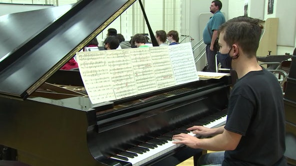 Piano virtuoso speaks through music, becomes first member of Pinellas All County High School Band with autism