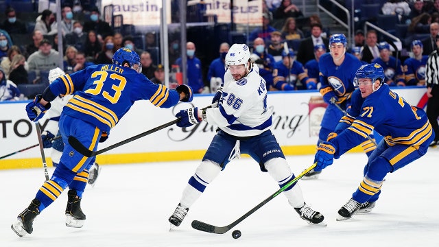 Kucherov has hat trick, Lightning beat Sabres 6-1