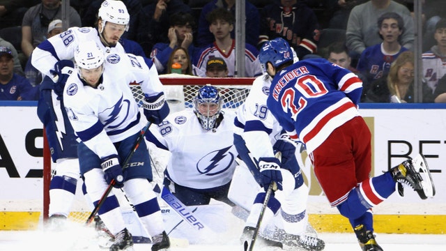 Zibanejad has hat trick as Rangers beat Tampa Bay Lightning 4-0