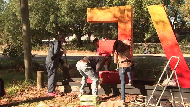 200 Tampa volunteers honor legacy of Dr. Martin Luther King, Jr. by sprucing up the university area