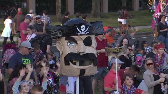 HART makes bus service pirate-friendly during Gasparilla