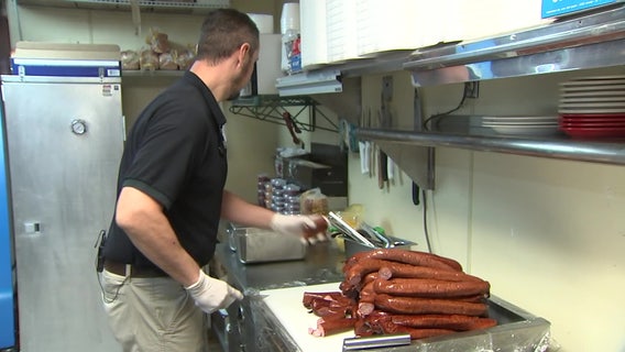 'We're back!' Kojaks House of Ribs reopens in Seffner