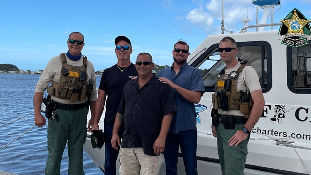 Good Samaritans rescue 5 from sinking boat off Hudson coast