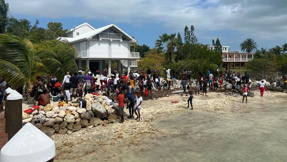 Over 100 Haitian migrants come ashore in Florida Keys