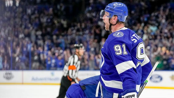Stamkos scores in OT, Lightning beat Hurricanes 4-3
