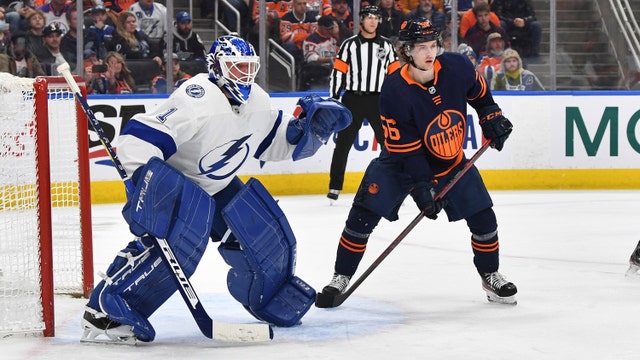 McDavid scores 2 as Oilers beat Tampa Bay Lightning 4-1
