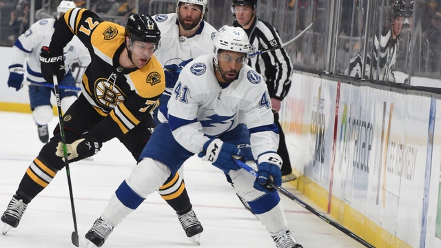 Pastrnak hat trick keys 3-2 win, Bruins pass Tampa Bay Lightning in East