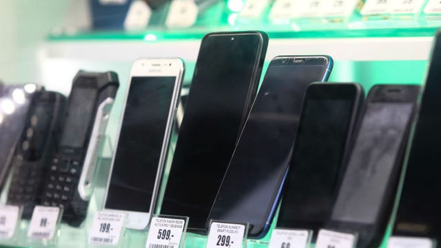 Done with your cell phone? Here’s how you can get money for it