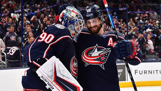 Bjorkstrand leads Blue Jackets to 5-2 win over Lightning