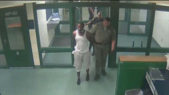 Pinellas County prosecutors work to extradite man charged in two St. Pete killings