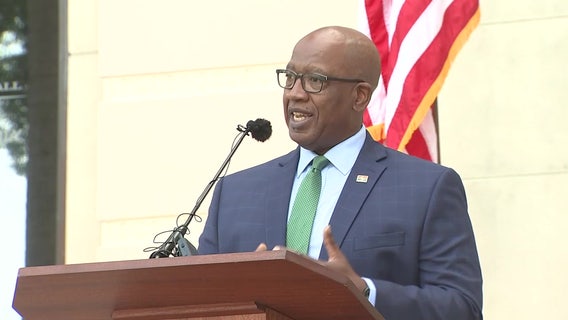 St. Pete mayor weighs two finalists for redeveloping Tropicana Field's land