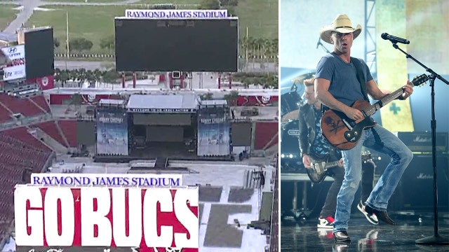 Super Bowl visit inspires singer Kenny Chesney as tour begins in Florida