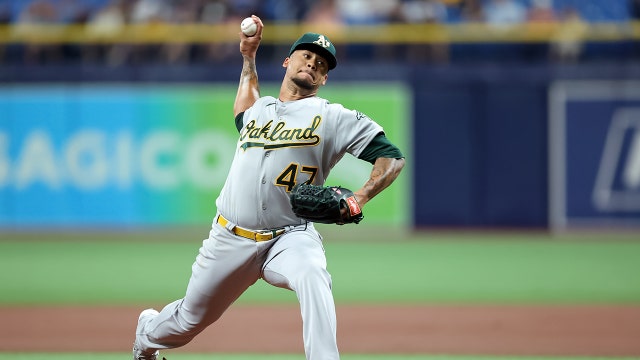 Montas pitches into 7th, Murphy homers, A's beat Rays 4-2