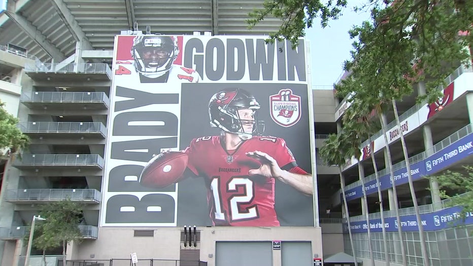 Bucs Reveal New Slogans And New Player Banners For Raymond James Stadium In  2018