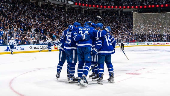 Maple Leafs blank 2-time champion Tampa Bay in series opener