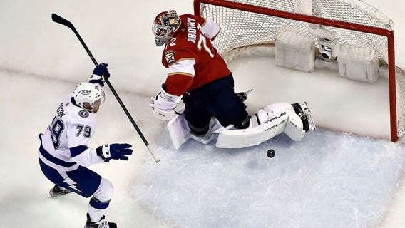 Colton scores late, Lightning beat Panthers 2-1 in Game 2