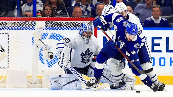 Campbell shines, Maple Leafs beat Lightning 5-2 in Game 3