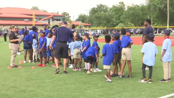 'Badge for Baseball' clinic helps youth make connections with local law enforcement