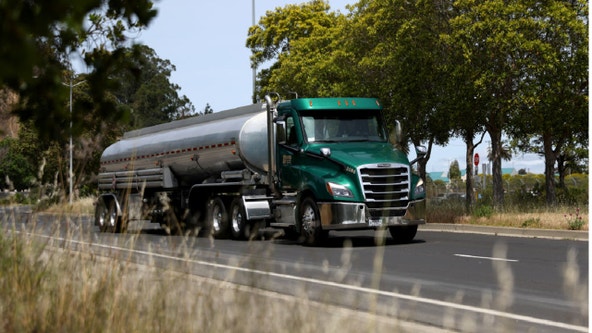 Diesel prices putting truckers out of business, impacting store shelves