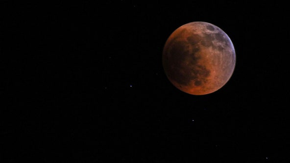 First total lunar eclipse of 2022 wows stargazers across country