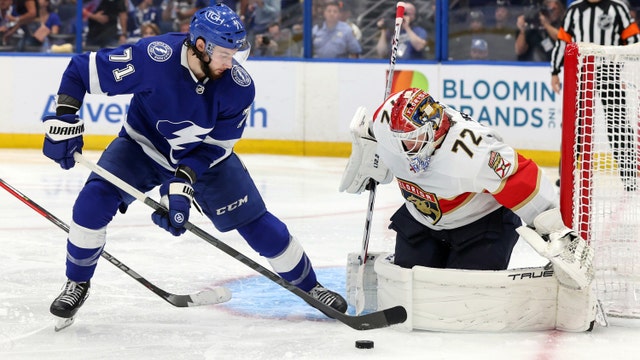 Stamkos, Kucherov lead Tampa Bay Lightning past Panthers 5-1 in Game 3