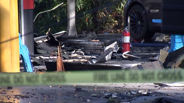 Valrico auto center damaged in fire