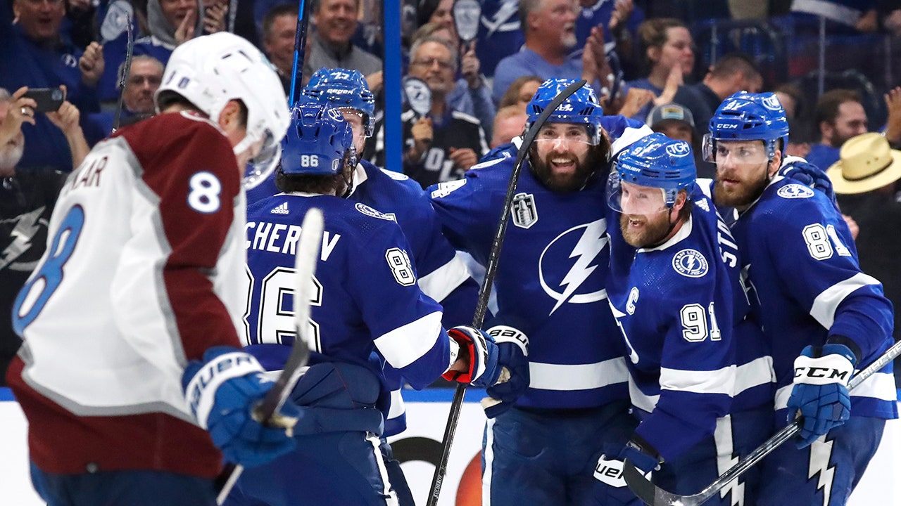 Avalanche beat Lightning 2-1 to win Stanley Cup: Game 6 live blog