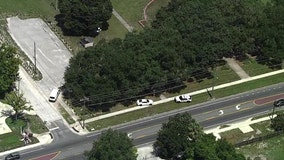 Tampa police search for shooting suspect who fled park, leaving 1 injured