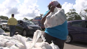 Hundreds of families line up for Pinellas Park food giveaway as costs continue to soar