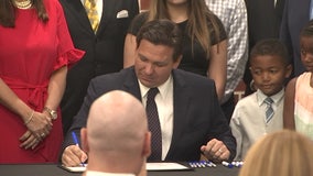 Gov. DeSantis expands Bright Futures scholarship eligibility to include student work hours