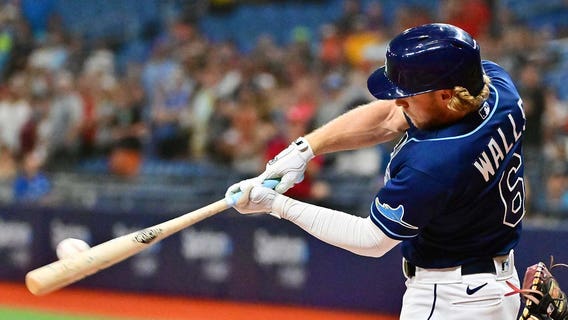 Walls hits 3-run homer in 10th, Rays beat Cardinals 4-2